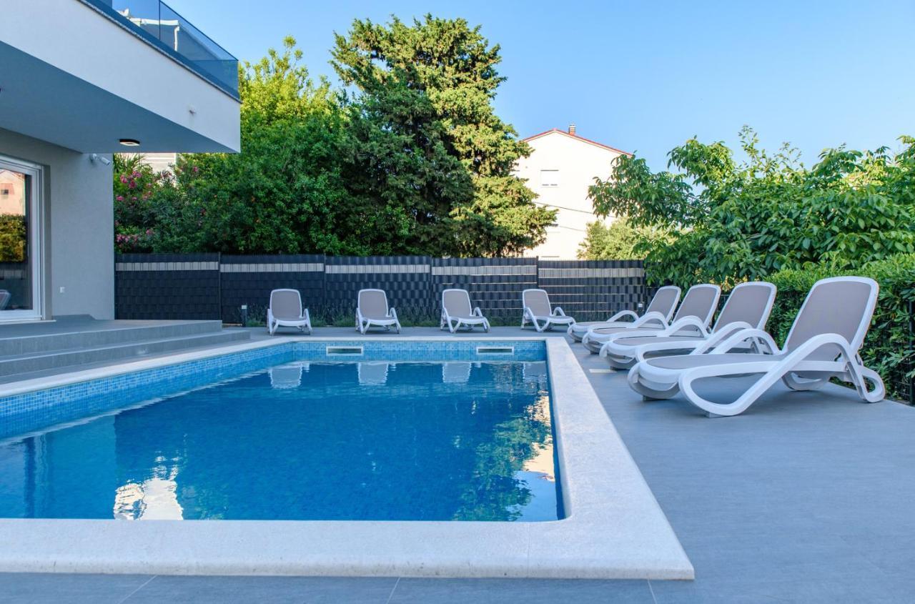 Seka Apartments With A Pool Kaštela Exterior foto